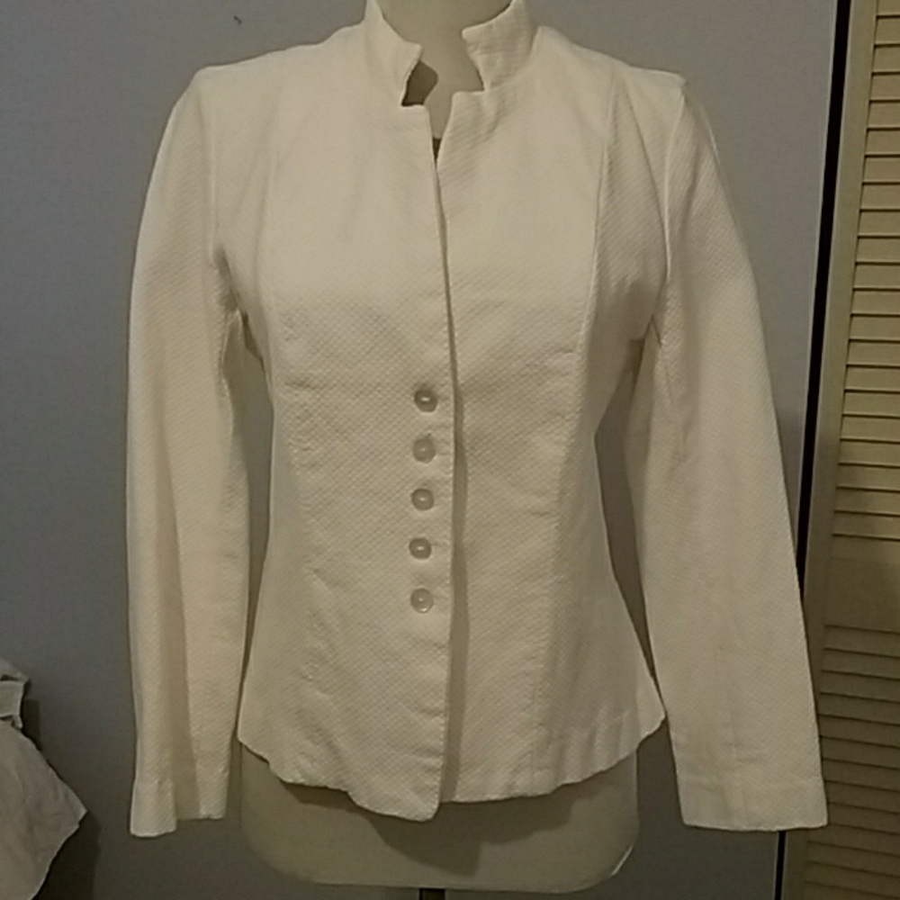 White blazer/jacket